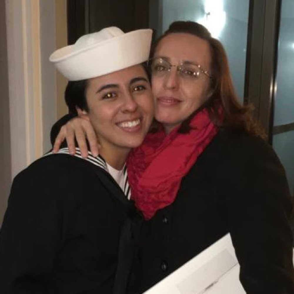 Meet your Posher, Gladis